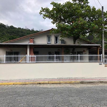 Suite Rua Pescada Amarela Bombinhas Luaran gambar