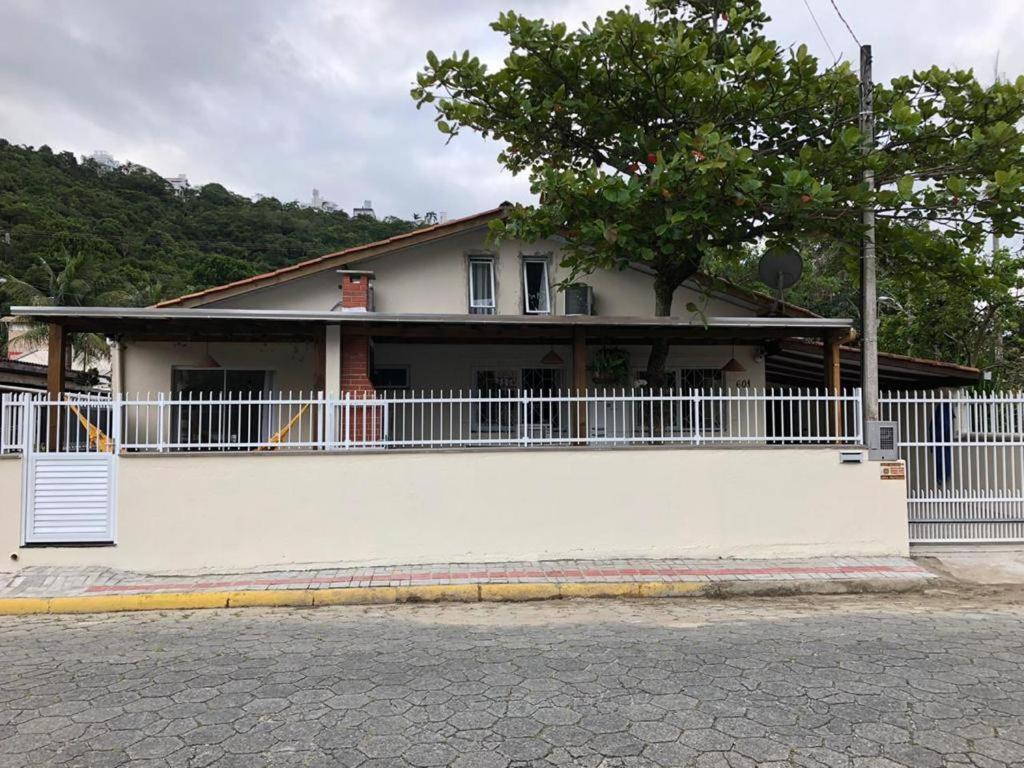 Suite Rua Pescada Amarela Bombinhas Luaran gambar